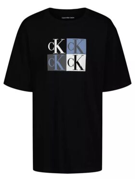 Αγορίστικο T-shirt με τετράγωνα χρωματικά μπλοκ και Monogram