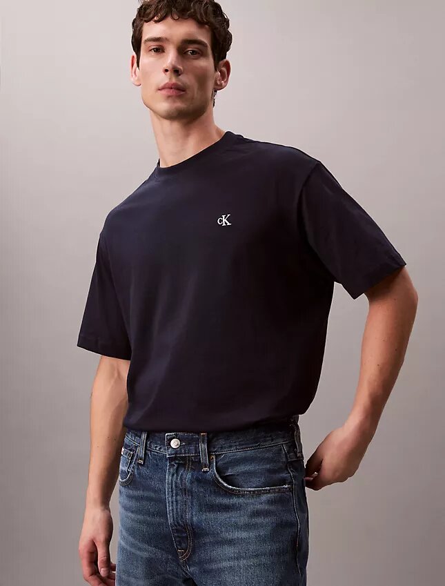 Αρχείο Λογότυπο Χαλαρό T-shirt με στρογγυλό λαιμό Αρχείο Λογότυπο Χαλαρό T-shirt με στρογγυλό λαιμό