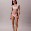 Bikini με γραφικό Monogram και δέσιμο στο πλάι στα κάτω μέρη Bikini με γραφικό Monogram και δέσιμο στο πλάι στα κάτω μέρη