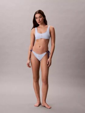 Bikini με γραφικό Monogram και δέσιμο στο πλάι στα κάτω μέρη