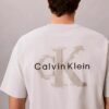 Χαλαρό T-shirt με γραφικό Monologo σε φθαρμένο στυλ Χαλαρό T-shirt με γραφικό Monologo σε φθαρμένο στυλ