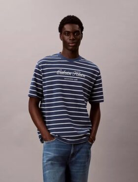 Χαλαρό T-shirt με ρίγες και λογότυπο