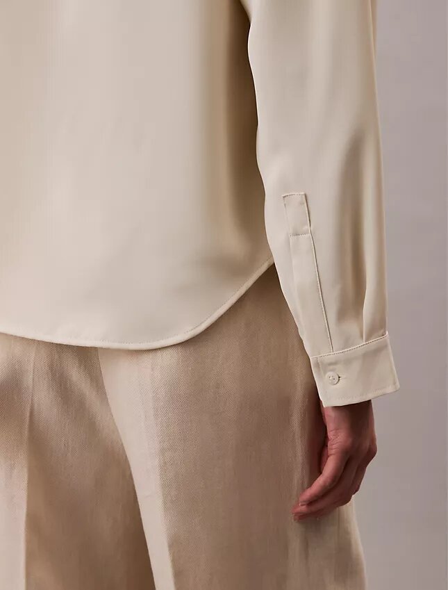 Χαλαρό Utility Shirt με κουμπιά Χαλαρό Utility Shirt με κουμπιά