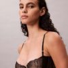 CK Black γεωμετρικό δαντελένιο σουτιέν μπαλκονέ Unlined CK Black γεωμετρικό δαντελένιο σουτιέν μπαλκονέ Unlined
