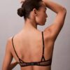 CK Black γεωμετρικό δαντελένιο σουτιέν μπαλκονέ Unlined CK Black γεωμετρικό δαντελένιο σουτιέν μπαλκονέ Unlined