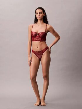 CK Black Thong με λουλουδάτο δαντέλα