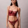 CK Black Thong με λουλουδάτο δαντέλα CK Black Thong με λουλουδάτο δαντέλα
