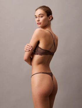 CK Black Thong με λουλουδάτο δαντέλα