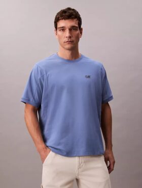 Δροσερό, χαλαρό T-shirt με λογότυπο από πικέ