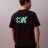Δροσερό, χαλαρό T-shirt με λογότυπο από πικέ