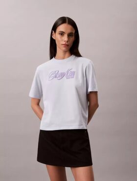 Φαρδύ T-shirt με ανάγλυφο λογότυπο