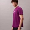 Φαρδύ T-shirt με έντονο γραφικό λογότυπο
