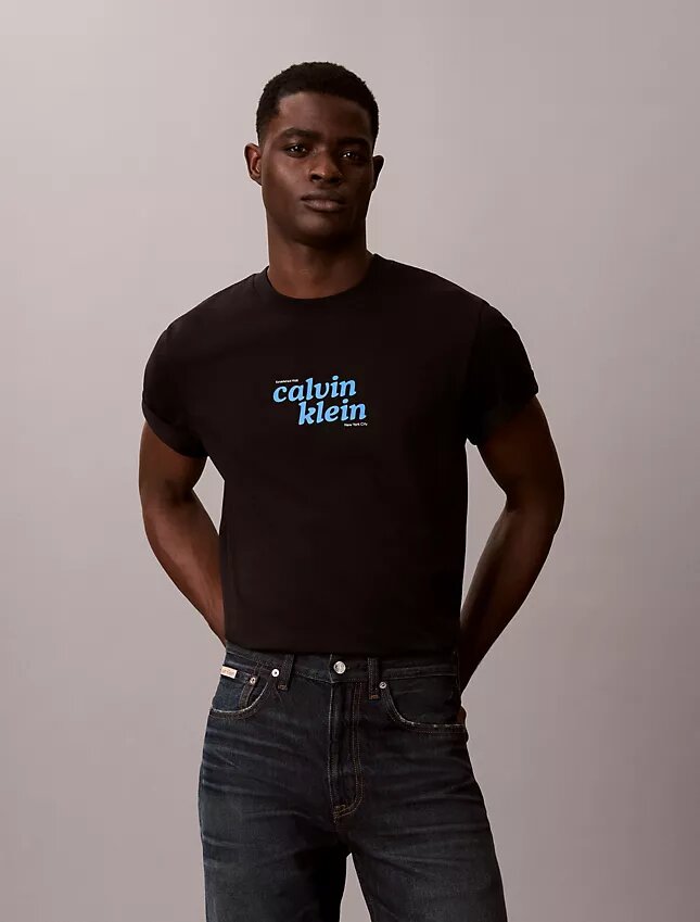 Φαρδύ T-shirt με γραφικό λογότυπο 1989 Φαρδύ T-shirt με γραφικό λογότυπο 1989