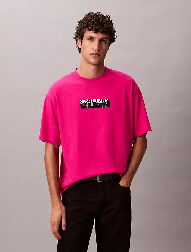 Φαρδύ T-shirt με γραφικό λογότυπο Φαρδύ T-shirt με γραφικό λογότυπο