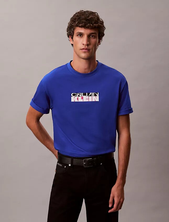 Φαρδύ T-shirt με γραφικό λογότυπο Φαρδύ T-shirt με γραφικό λογότυπο