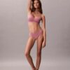 Form to Body Bralette με ελαφριά επένδυση που προσαρμόζεται στο σώμα Form to Body Bralette με ελαφριά επένδυση που προσαρμόζεται στο σώμα