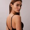 Form to Body Bralette με ελαφριά επένδυση που προσαρμόζεται στο σώμα Form to Body Bralette με ελαφριά επένδυση που προσαρμόζεται στο σώμα