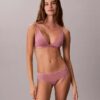 Form to Body Bralette τριγωνικού σχήματος με ελαφριά επένδυση Form to Body Bralette τριγωνικού σχήματος με ελαφριά επένδυση