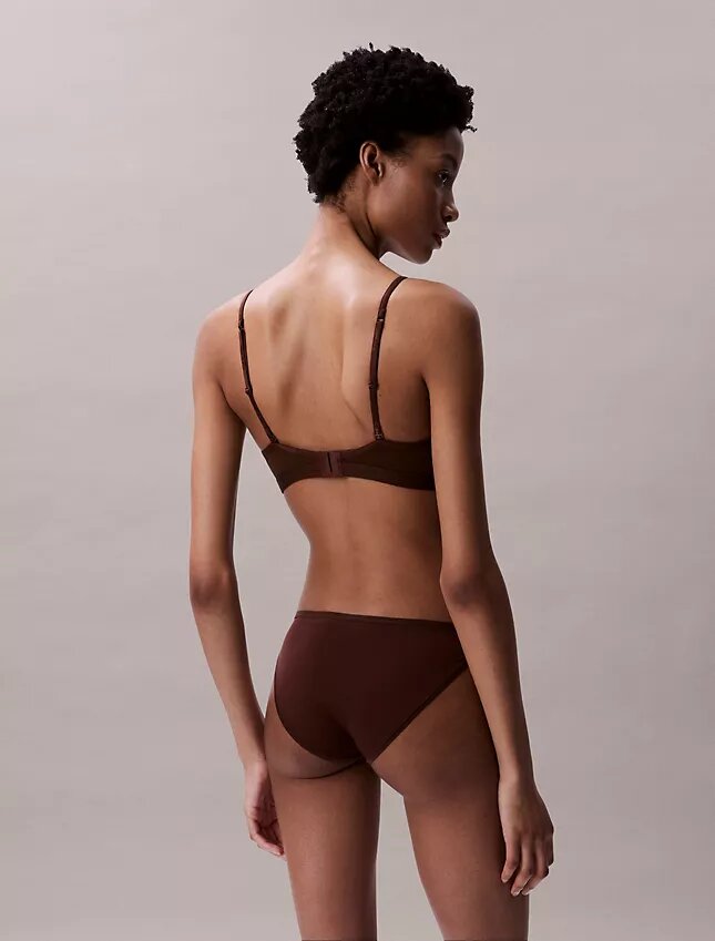 Form to Body Bralette τριγωνικού σχήματος με ελαφριά επένδυση Form to Body Bralette τριγωνικού σχήματος με ελαφριά επένδυση