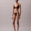Form to Body Bralette τριγωνικού σχήματος με ελαφριά επένδυση Form to Body Bralette τριγωνικού σχήματος με ελαφριά επένδυση