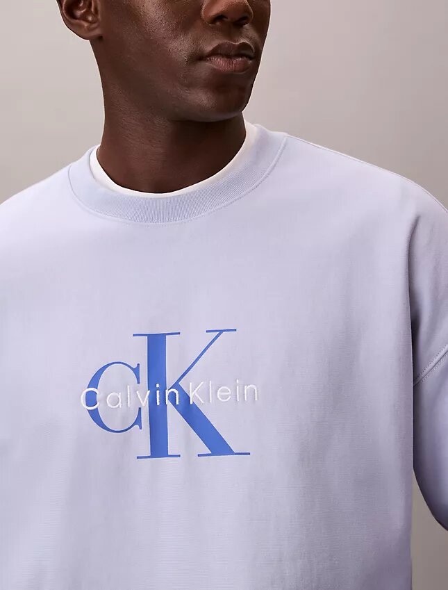Φούτερ χαλαρής εφαρμογής με Monogram από υψηλής ποιότητας φλοκωτό ύφασμα Φούτερ χαλαρής εφαρμογής με Monogram από υψηλής ποιότητας φλοκωτό ύφασμα