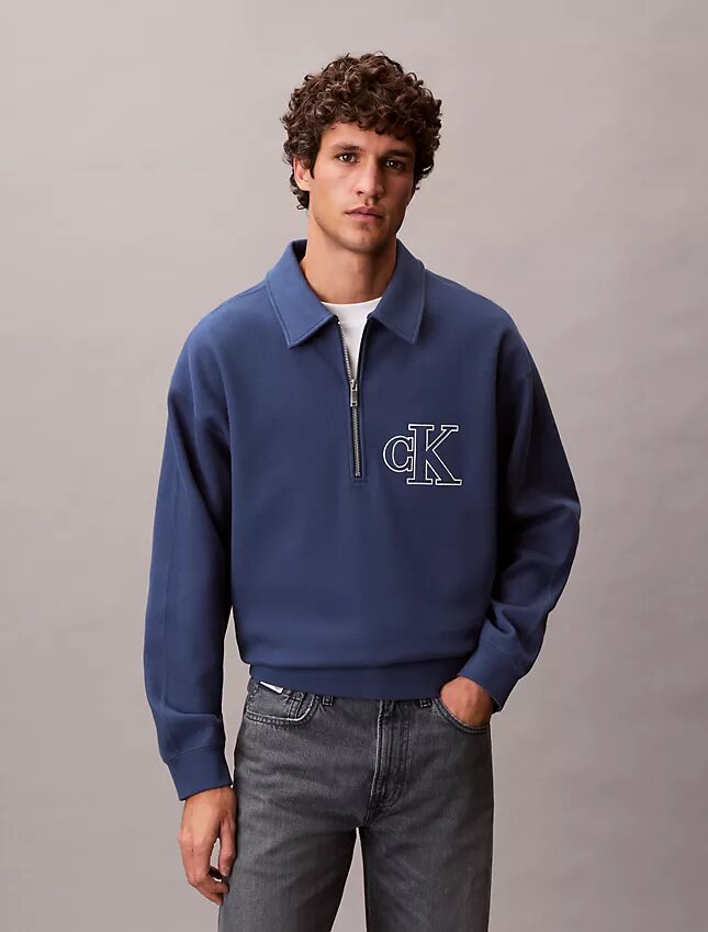 Φούτερ με Monogram και φερμουάρ στο λαιμό Φούτερ με Monogram και φερμουάρ στο λαιμό