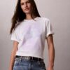 Φθαρμένο γραφικό λογότυπο σε φαρδύ T-shirt Φθαρμένο γραφικό λογότυπο σε φαρδύ T-shirt