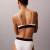 Γραφικό Monogram από Microfiber, ελαστικό, ελαφρώς επενδεδυμένο, τριγωνικό Bralette Γραφικό Monogram από Microfiber, ελαστικό, ελαφρώς επενδεδυμένο, τριγωνικό Bralette
