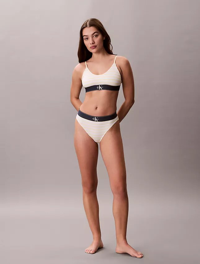 Γραφικό Monogram Microfiber Ελαστικό Unlined Bralette Γραφικό Monogram Microfiber Ελαστικό Unlined Bralette