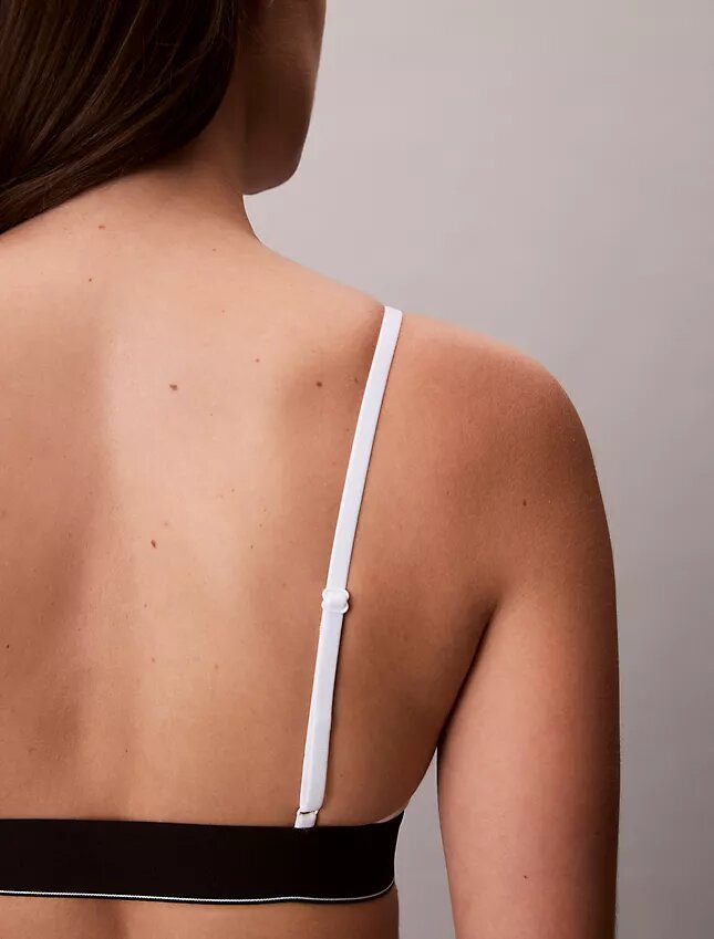 Γραφικό Monogram Microfiber Ελαστικό Unlined Bralette Γραφικό Monogram Microfiber Ελαστικό Unlined Bralette