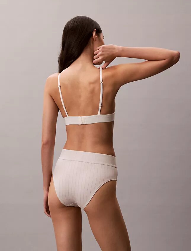Heritage Classic Cotton Stretch Ελαφρώς επενδεδυμένο τριγωνικό Bralette Heritage Classic Cotton Stretch Ελαφρώς επενδεδυμένο τριγωνικό Bralette