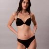 Ιδανικό μικρό Bikini Ιδανικό μικρό Bikini