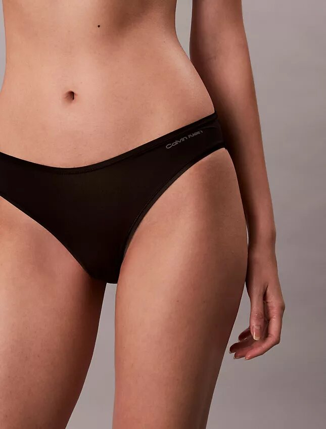 Ιδανικό μικρό Bikini Ιδανικό μικρό Bikini