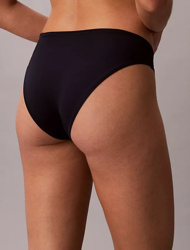 Ιδανικό μικρό Bikini Ιδανικό μικρό Bikini
