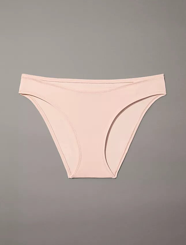 Ιδανικό μικρό Bikini Ιδανικό μικρό Bikini
