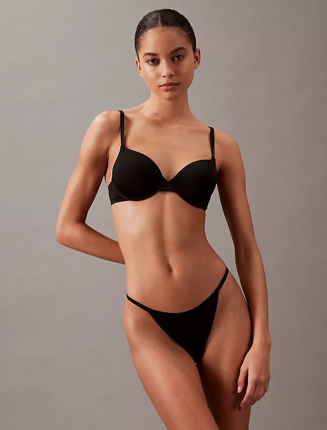Ιδανικό μικροσκοπικό στρινγκ Bikini Ιδανικό μικροσκοπικό στρινγκ Bikini