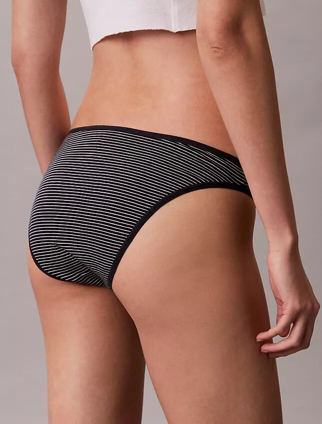 Ιδανικό βαμβακερό Bikini Ιδανικό βαμβακερό Bikini