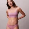 Invisibles Bralette χωρίς σιδεράκια με ελαφριά επένδυση Invisibles Bralette χωρίς σιδεράκια με ελαφριά επένδυση
