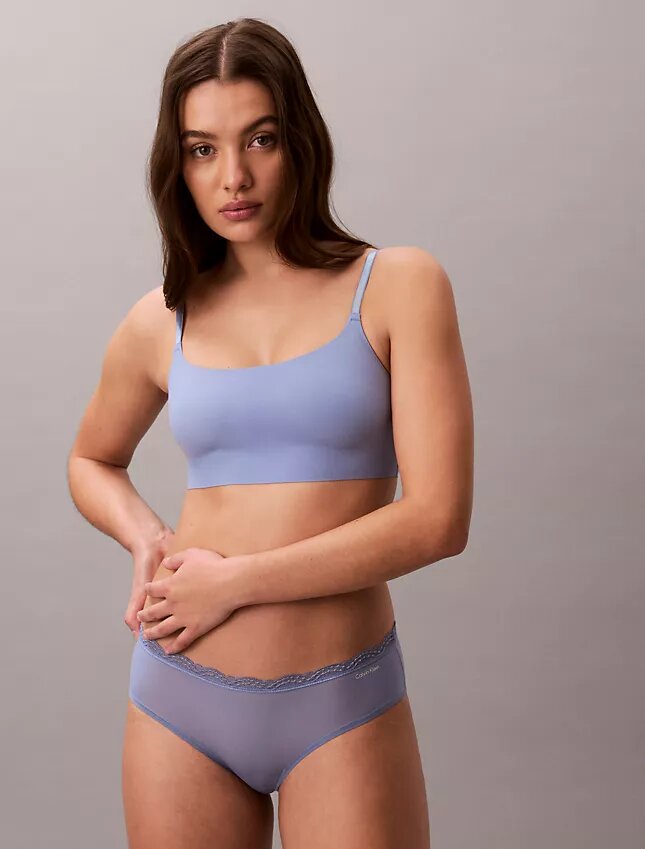 Invisibles Bralette χωρίς σιδεράκια με ελαφριά επένδυση Invisibles Bralette χωρίς σιδεράκια με ελαφριά επένδυση