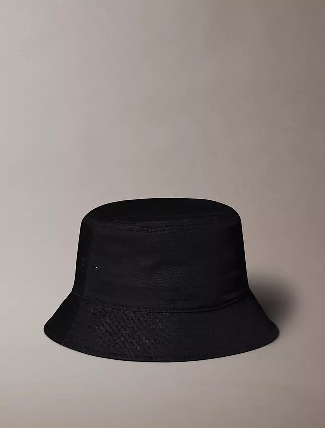 Καπέλο τύπου μπουκέτο από τβίλ με κεντημένο Monogram Καπέλο τύπου μπουκέτο από τβίλ με κεντημένο Monogram
