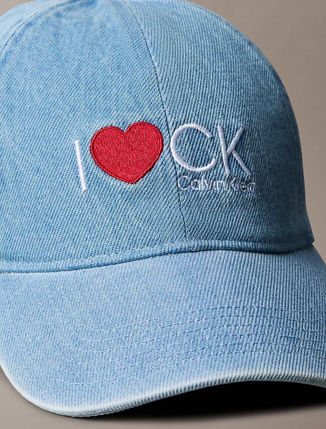 Καπέλο τζιν με γραφικό «I Love Ck» Καπέλο τζιν με γραφικό «I Love Ck»