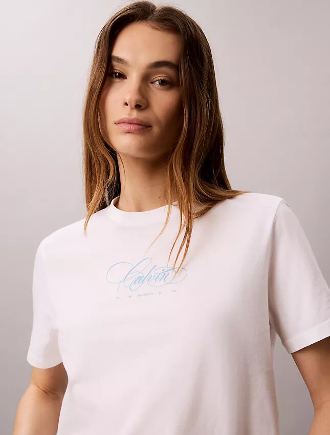Κλασικό μπλουζάκι με λογότυπο Calvin Script Κλασικό μπλουζάκι με λογότυπο Calvin Script