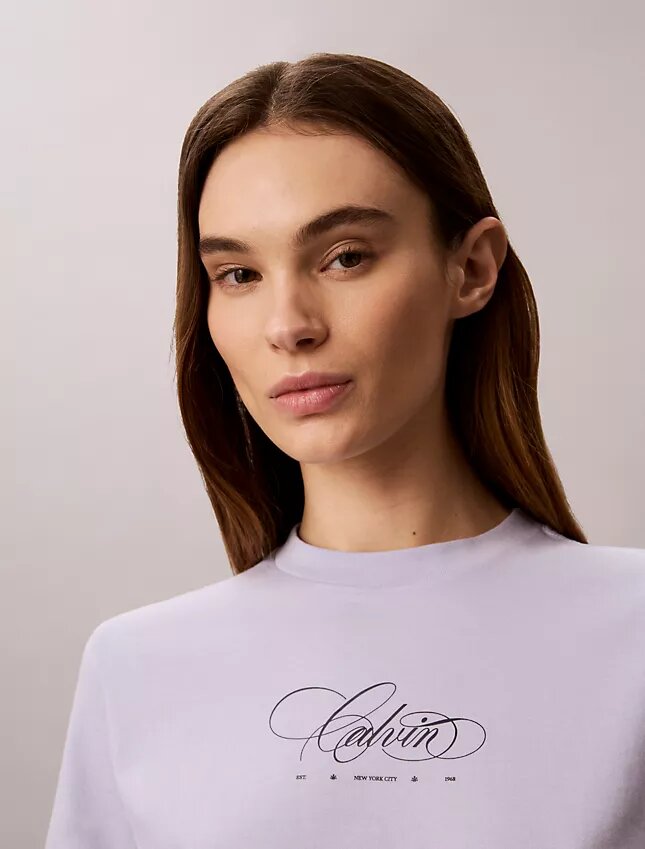 Κλασικό μπλουζάκι με λογότυπο Calvin Script Κλασικό μπλουζάκι με λογότυπο Calvin Script
