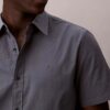 Κλασικό πουκάμισο με κουμπιά από Seersucker