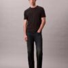 Κλασικό T-shirt Liquid Touch με Monogram σε όλη την επιφάνεια Κλασικό T-shirt Liquid Touch με Monogram σε όλη την επιφάνεια
