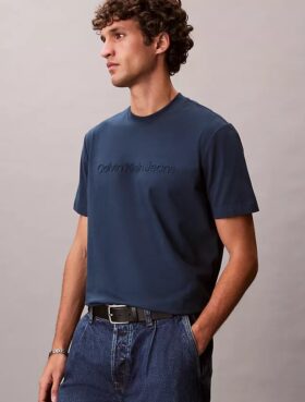Κλασικό T-shirt με ανάγλυφο λογότυπο
