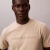 Κλασικό T-shirt με ανάγλυφο λογότυπο Κλασικό T-shirt με ανάγλυφο λογότυπο
