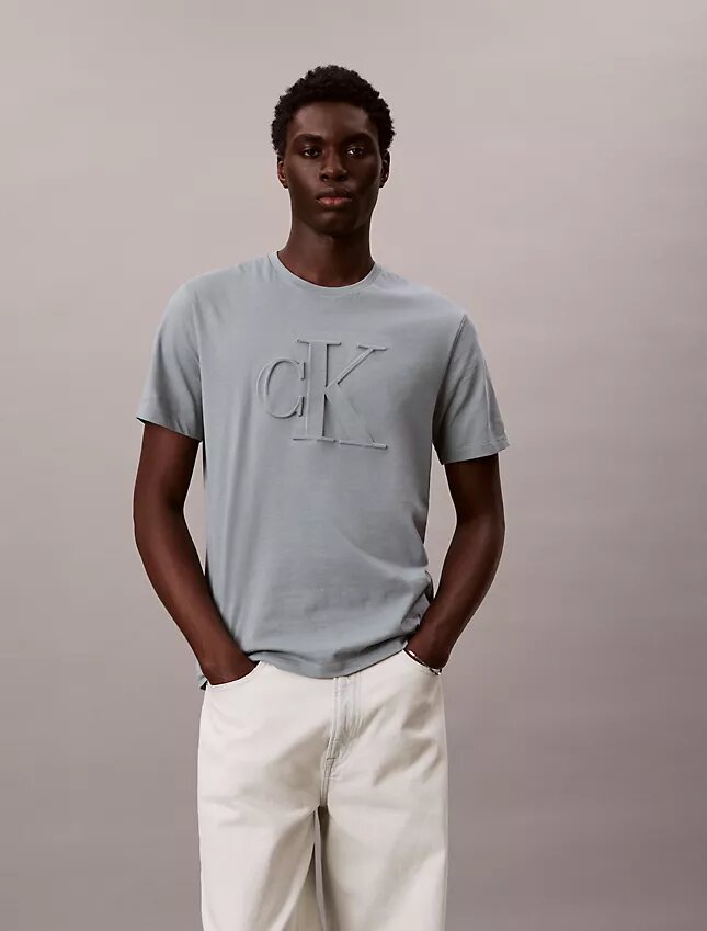 Κλασικό T-shirt με ανάγλυφο Monogram Κλασικό T-shirt με ανάγλυφο Monogram