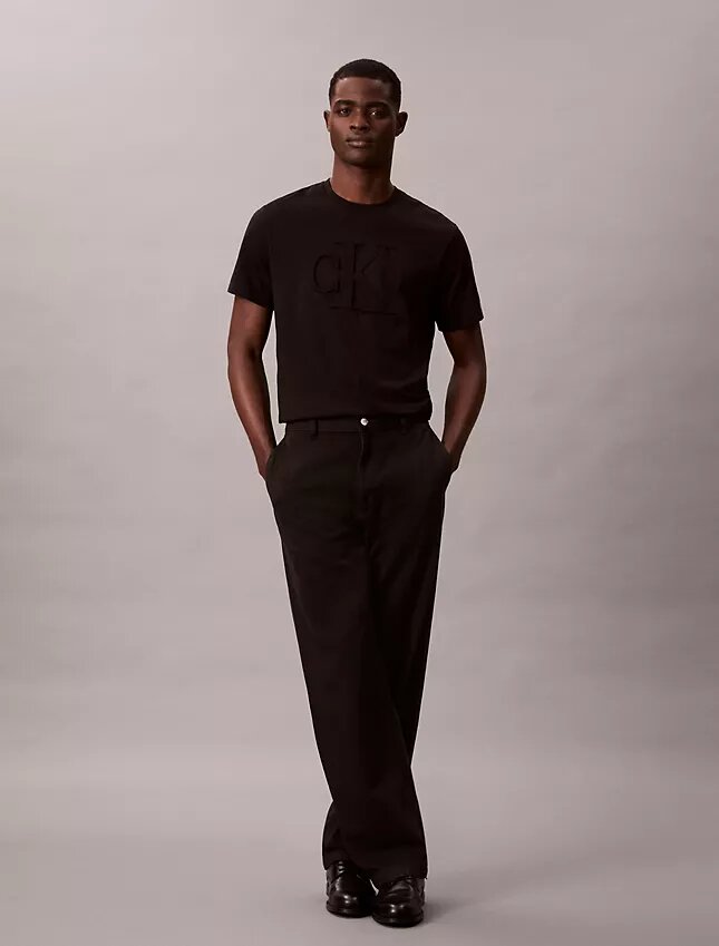 Κλασικό T-shirt με ανάγλυφο Monogram Κλασικό T-shirt με ανάγλυφο Monogram