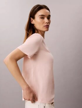 Κλασικό T-shirt με έντονο λογότυπο